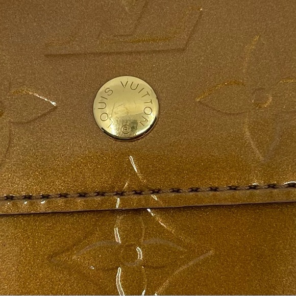 NWT EXQUISITE! LV Vernis Wallet 24K Gold - Picture 6 of 8
